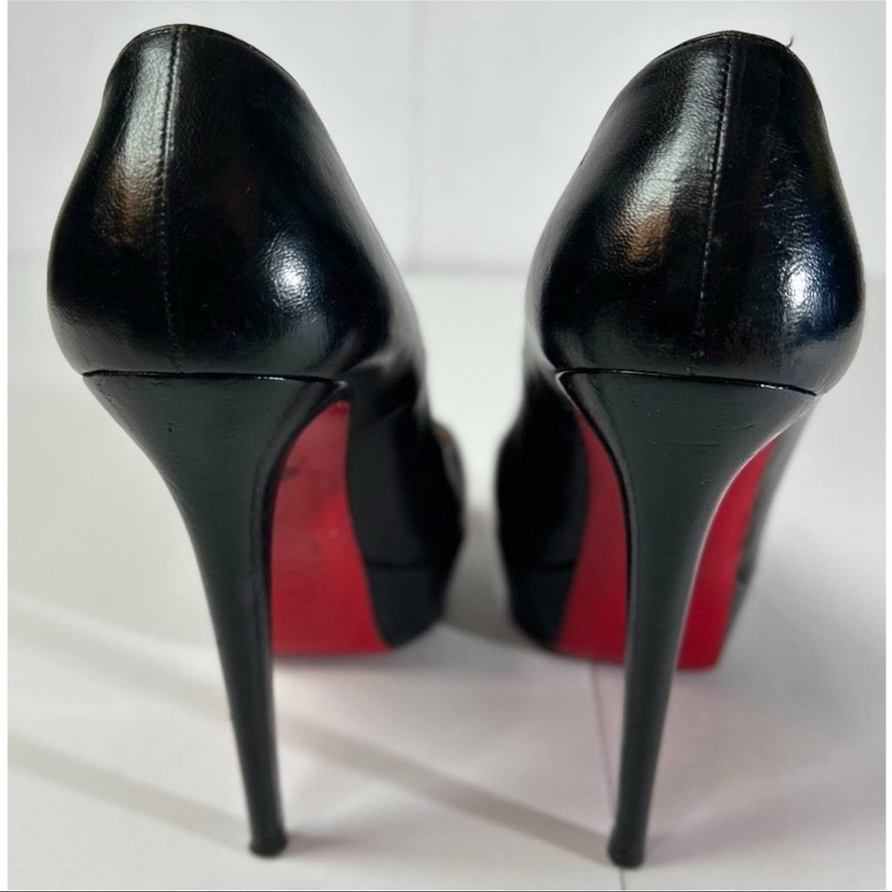 💋 SALE 💋Christian Louboutin Bianca Black
Leather Platform heels